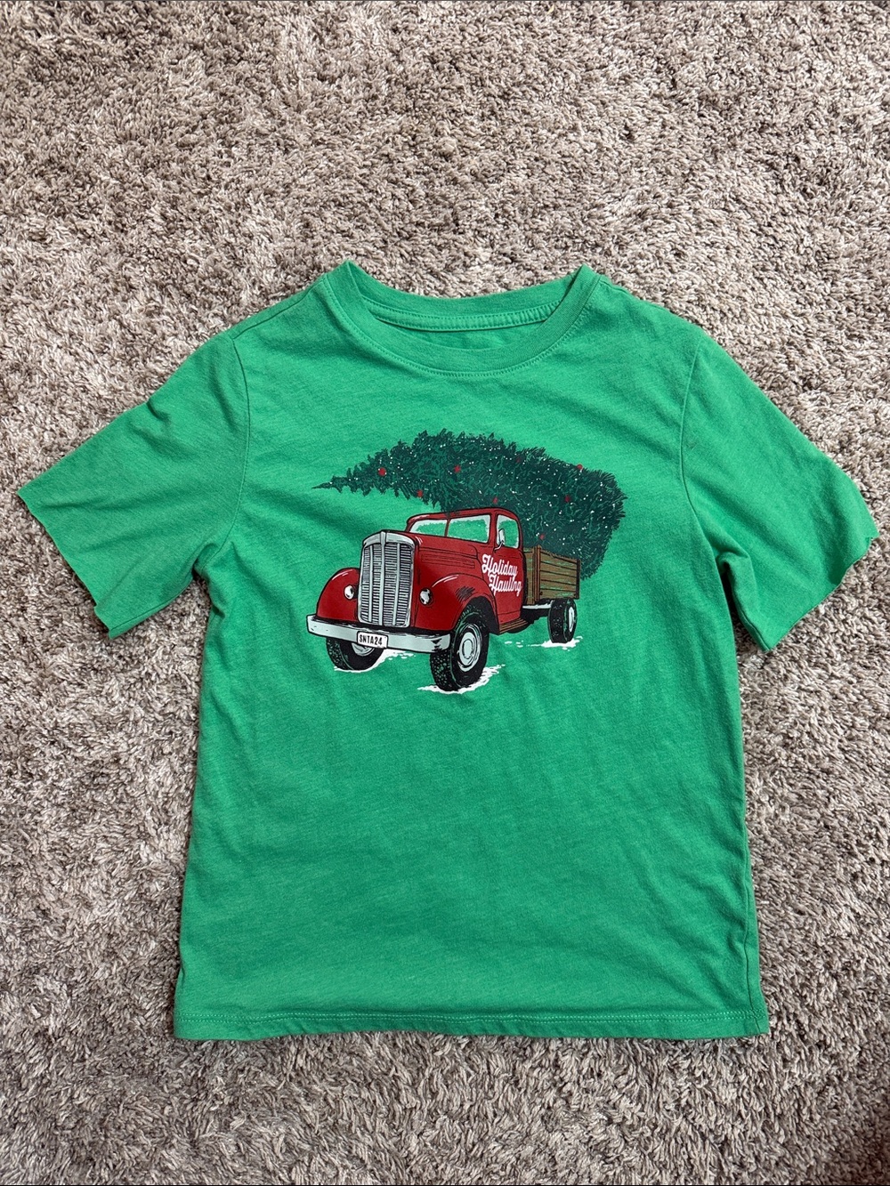 Cat &Jack Kids Green Holiday Truck Christmas Tree graphic Tee size 6/7